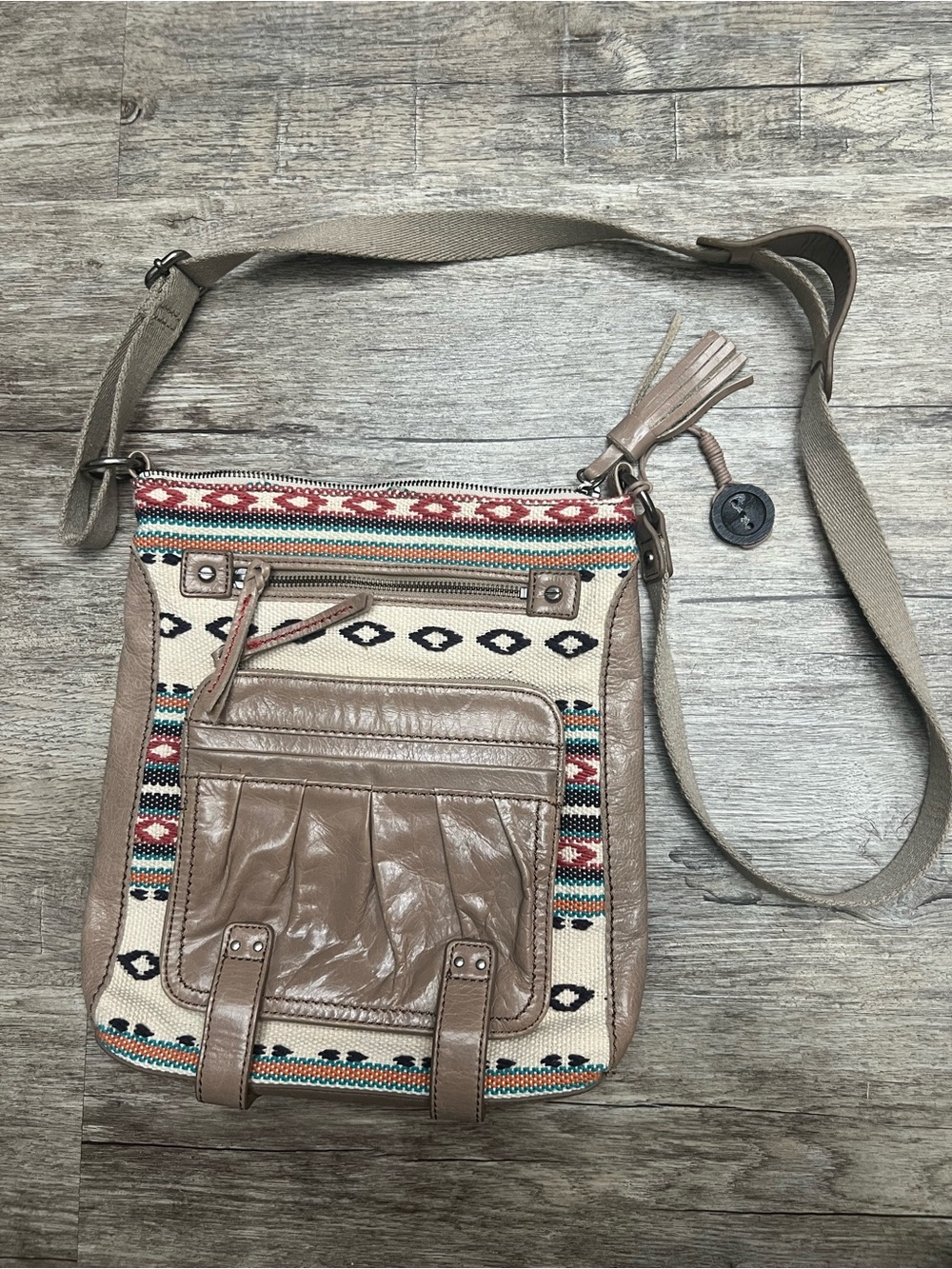 The Sak Southwestern Aztec Woven Crossbody Bag Tan Boho Adjustable Strap